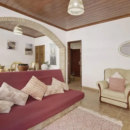 Tatil Evi Moradia Em *